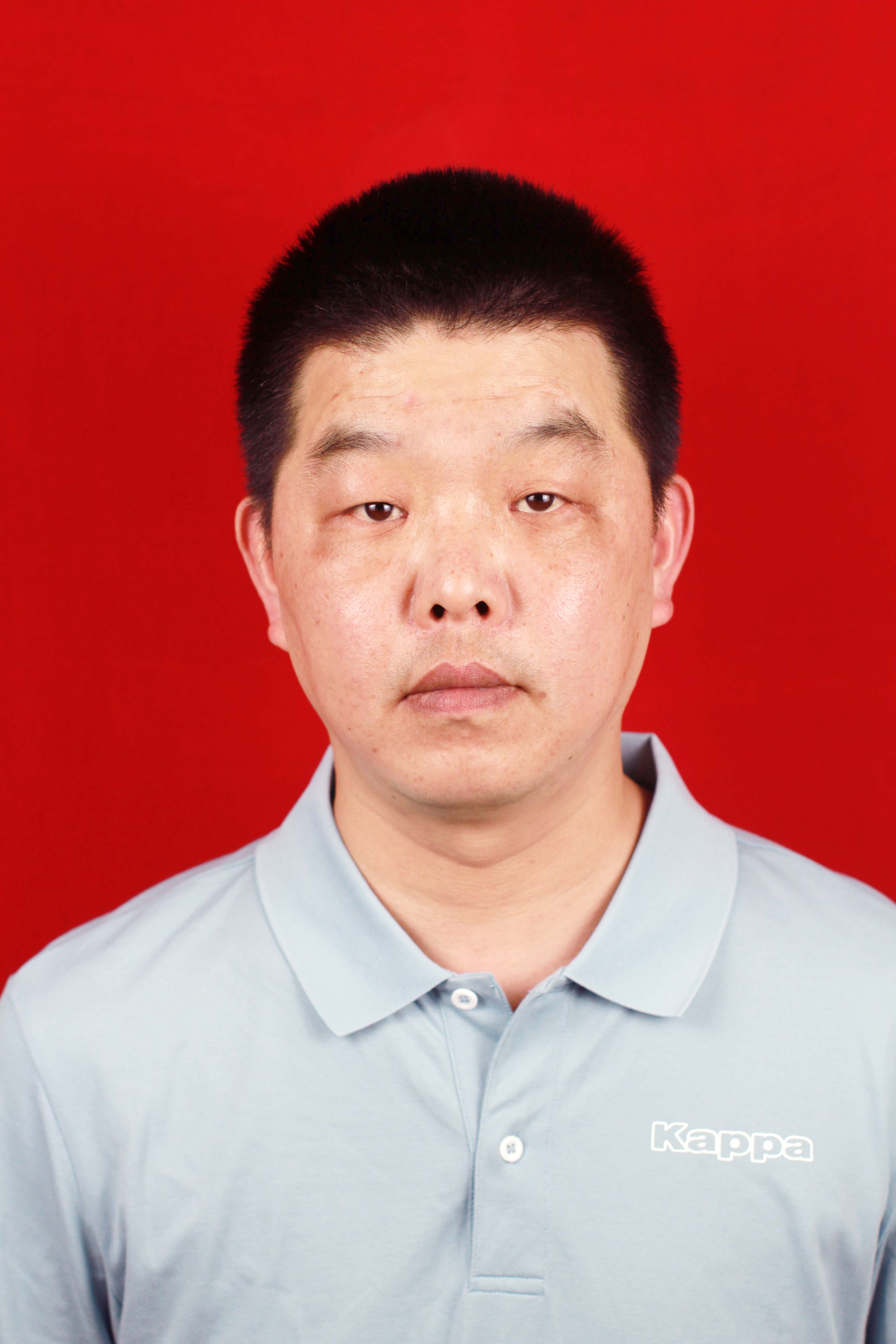 何东英
